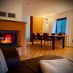 Kleiner Urlaub * بيورون